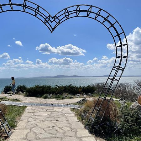 Brand New First Line Sea View 2 Bedroom Apartment Burgas Zewnętrze zdjęcie