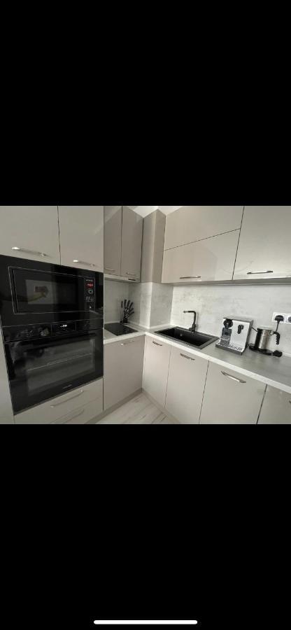 Brand New First Line Sea View 2 Bedroom Apartment Burgas Zewnętrze zdjęcie