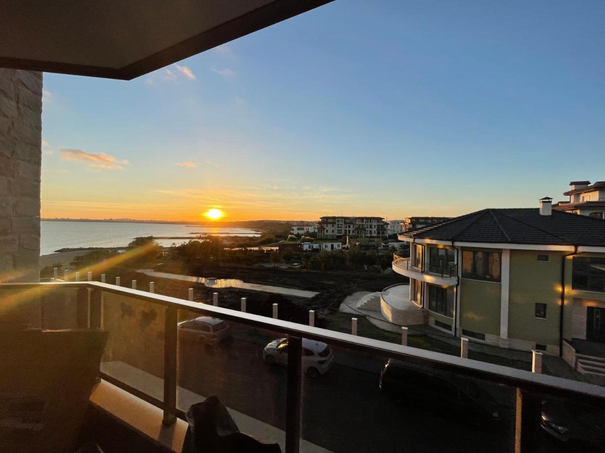 Brand New First Line Sea View 2 Bedroom Apartment Burgas Zewnętrze zdjęcie
